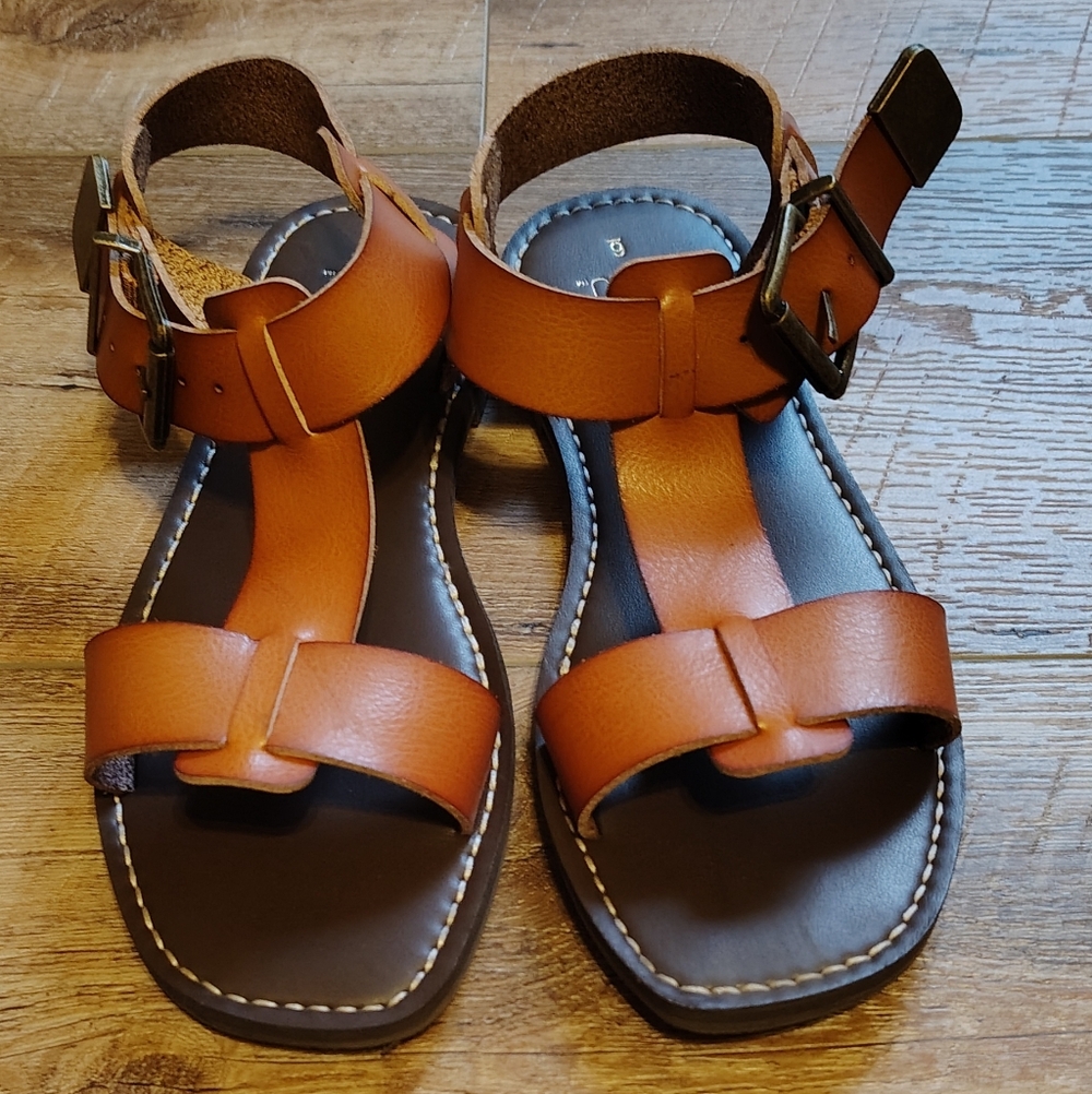 Time and Tru Tan Brown Girl's Leather-Look Sandals Size 6